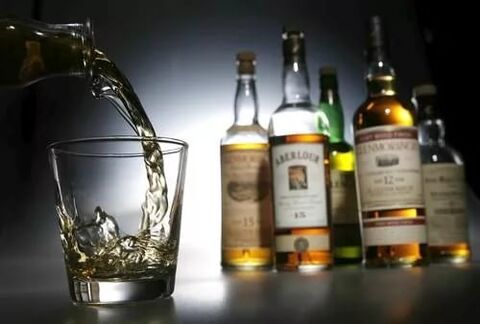 O alcol afecta negativamente á potencia